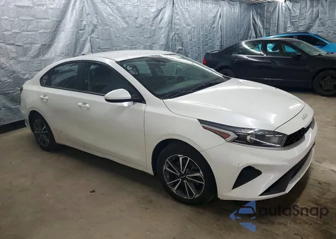 2022 Kia Forte Lxs из США, поврежденный, VIN 3KPF24AD4NE465523